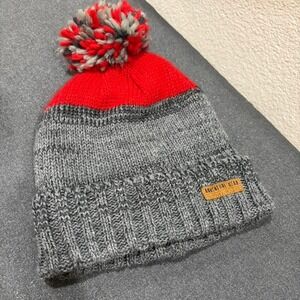 Grey and red Carter beanie kid size 4-8